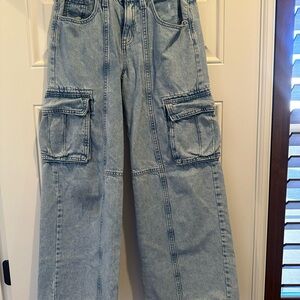 Girls Light Wash Cargo Denim Pants - Blue